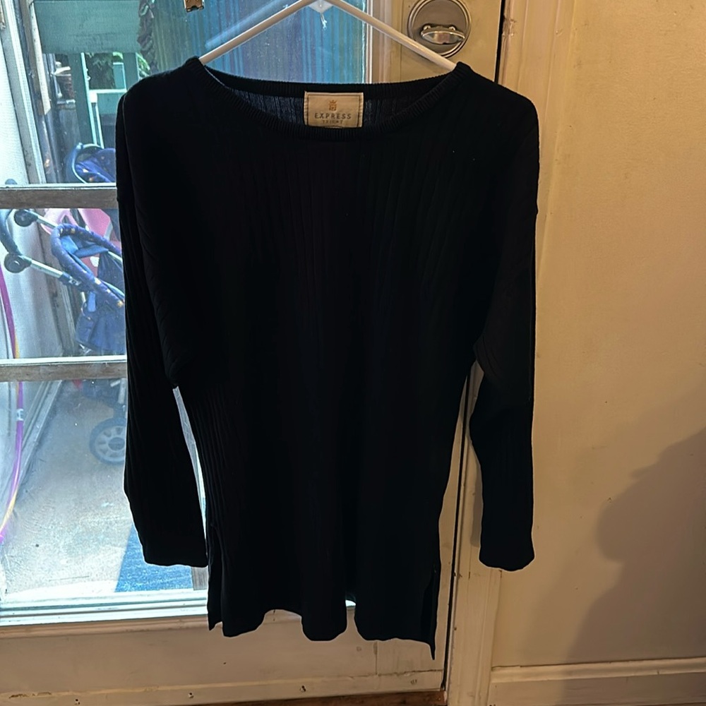 Express tricot 100% acrylic size medium sweater